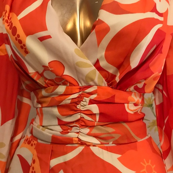 Long sleeve low V neck maxi dress size M - Picture 4 of 11